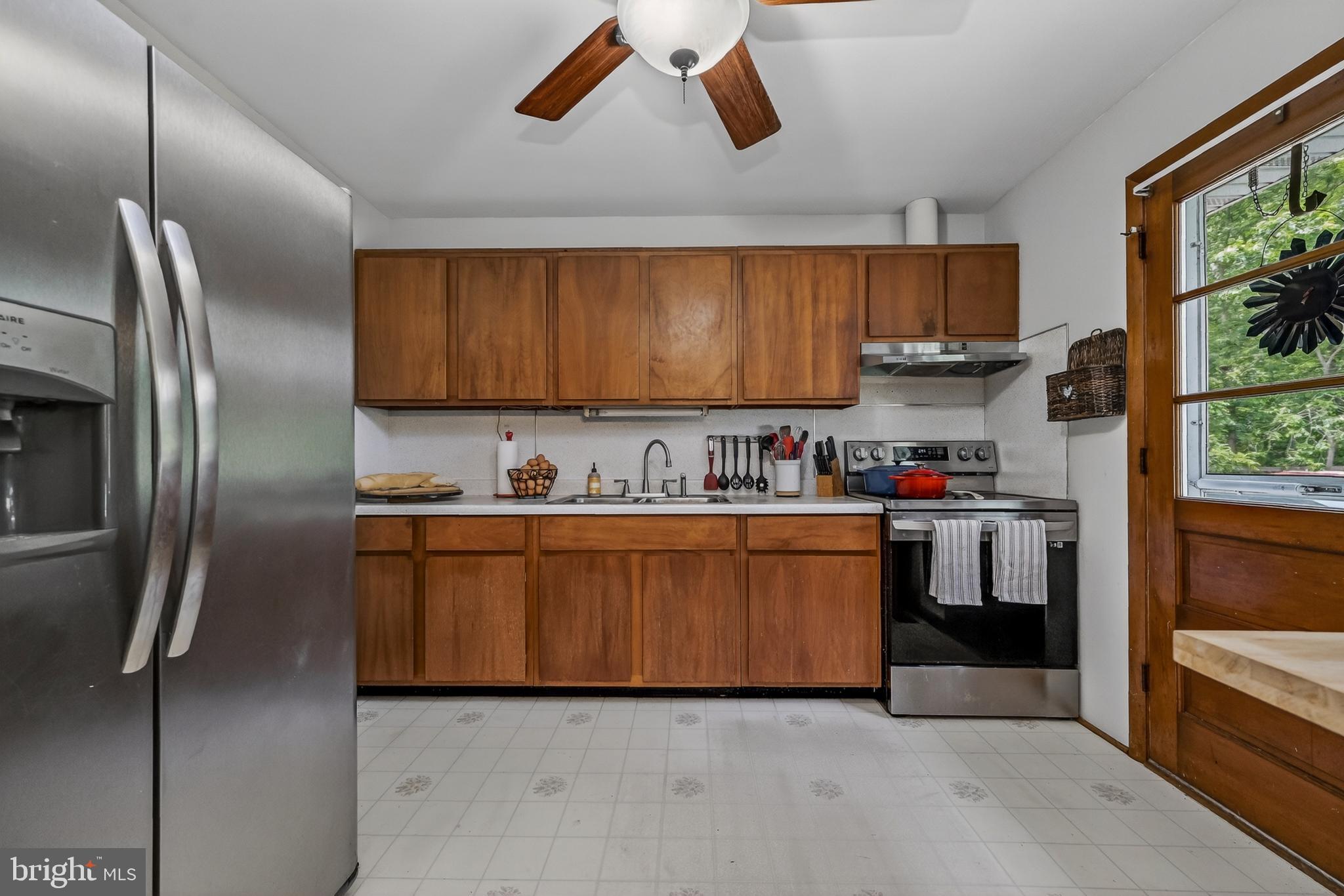 1935 Trevanion Road Taneytown, MD 21787 - Photo 5 of 62 Kitchen