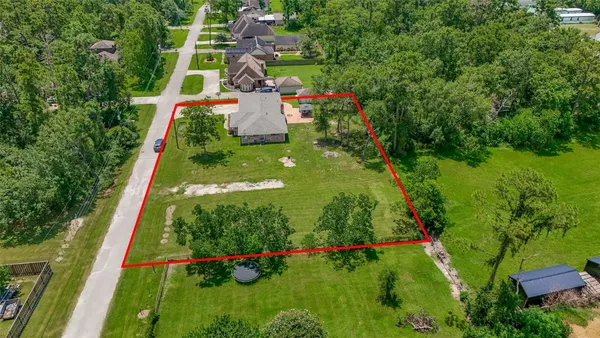 $2,800 | 109 Fox Hollow Drive, Baytown, TX 77521