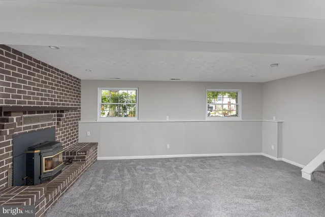 a view of a storage & utility room