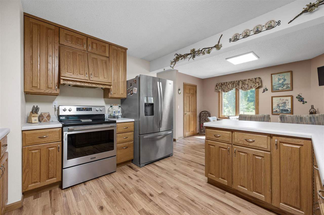 1951 Lake Manor Road Northeast Solon, IA 52333 - Photo 19 of 51 Gallery Image 19