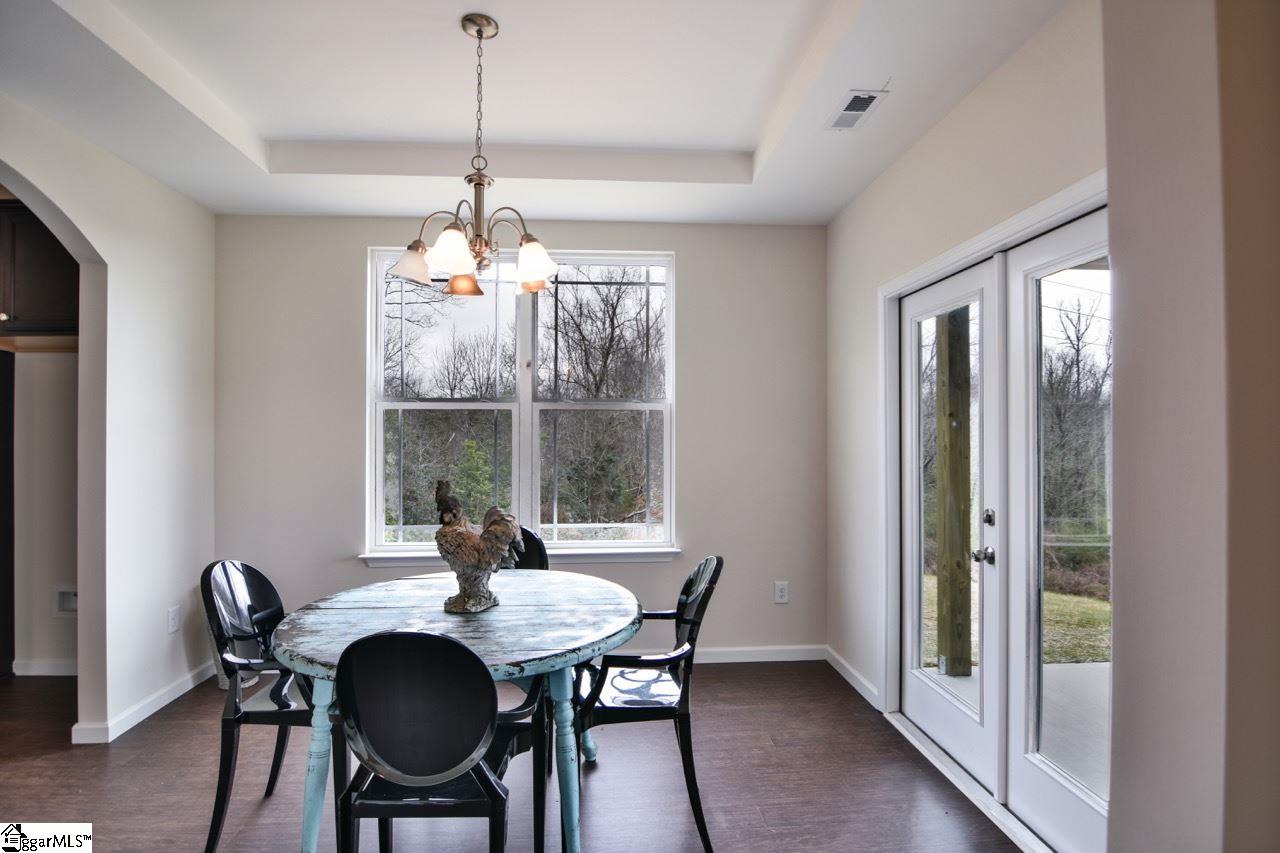 252 Redcoat Court Simpsonville, SC 29680 - Photo 8 of 27 Gallery Image 8