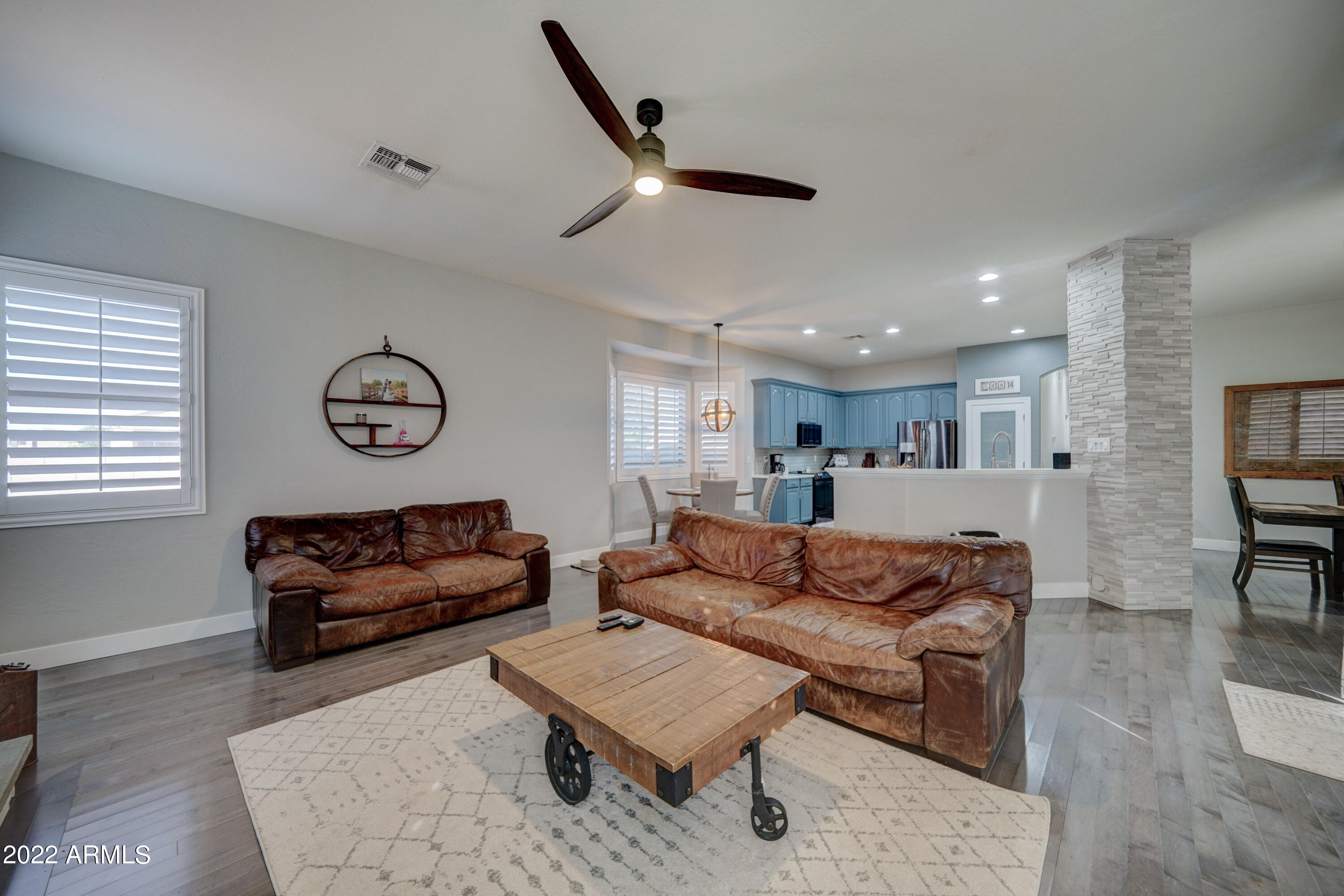 6839 West Rowel Road Peoria, AZ 85383 - Photo 14 of 24 6839 W Rowel Rd-14