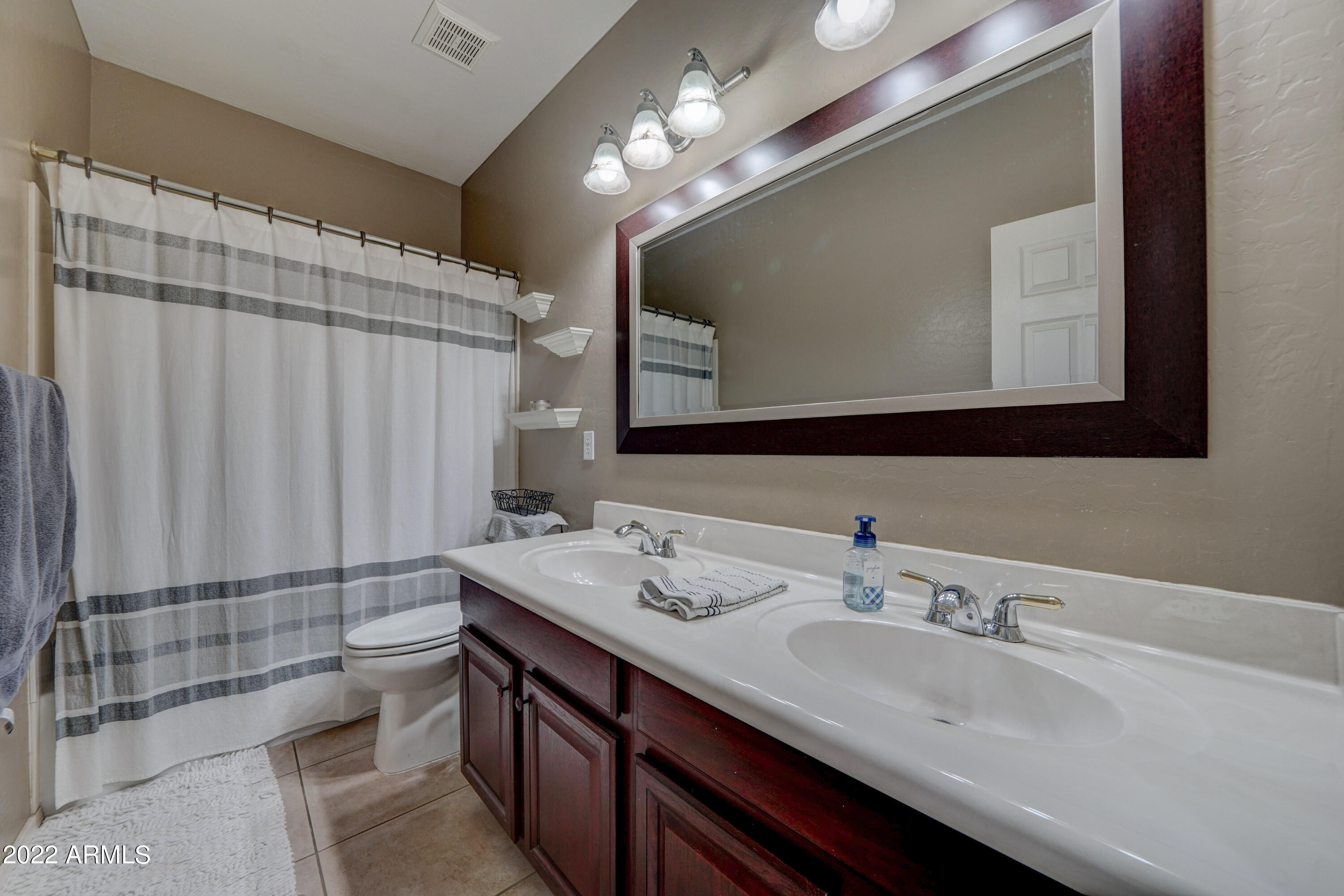 6839 West Rowel Road Peoria, AZ 85383 - Photo 19 of 24 6839 W Rowel Rd-19