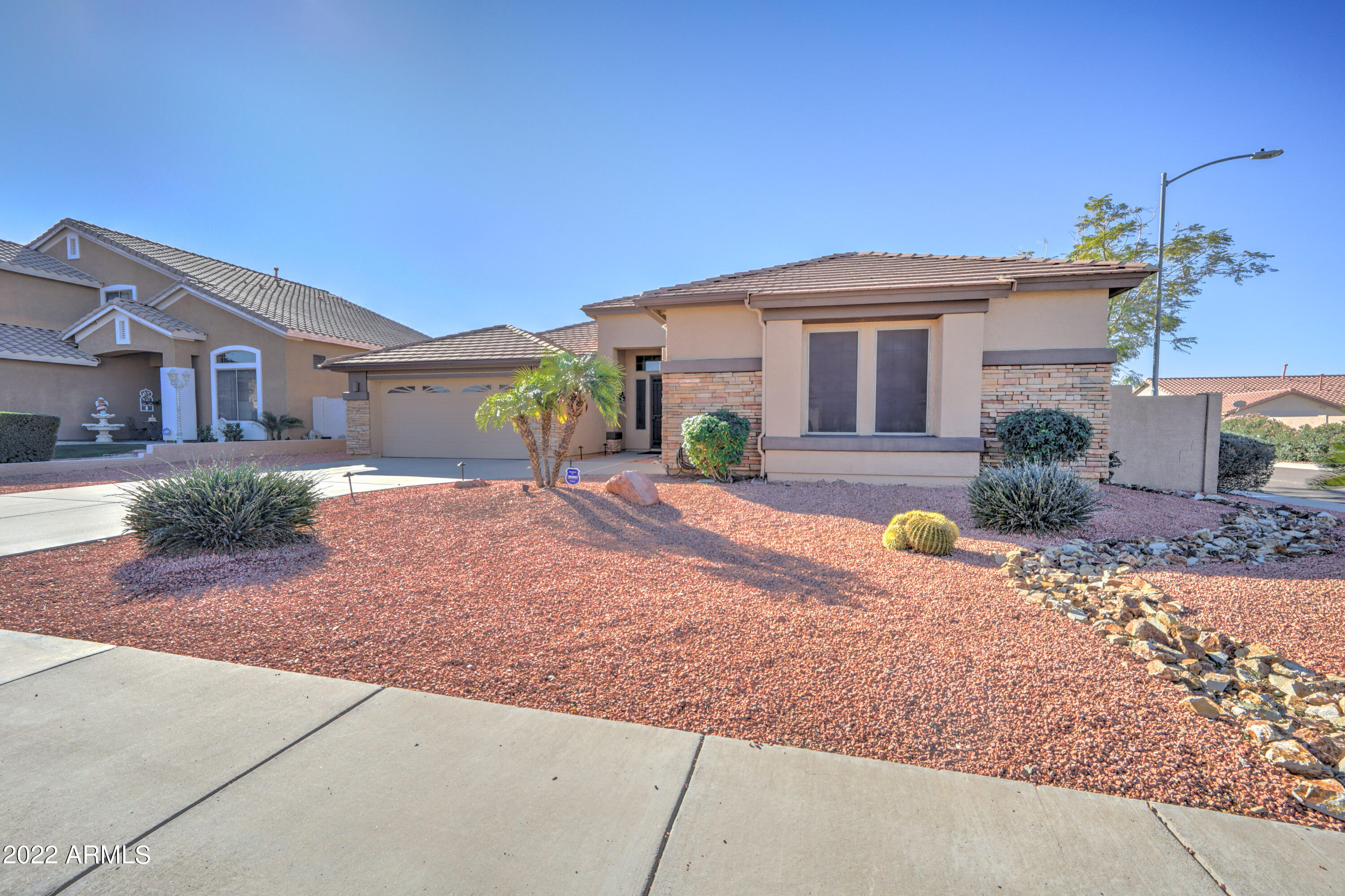 6839 West Rowel Road Peoria, AZ 85383 - Photo 3 of 24 6839 W Rowel Rd-3