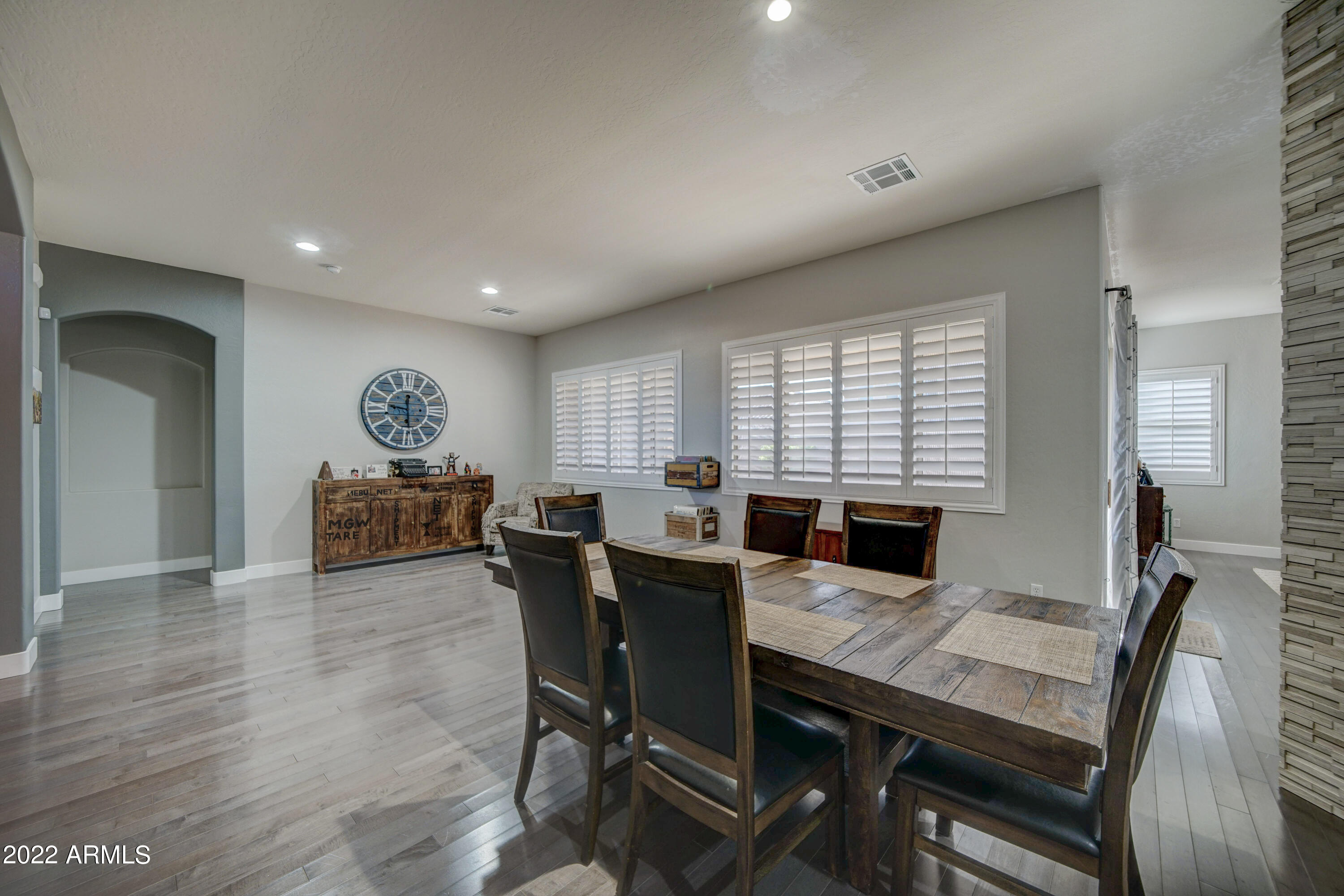 6839 West Rowel Road Peoria, AZ 85383 - Photo 6 of 24 6839 W Rowel Rd-6