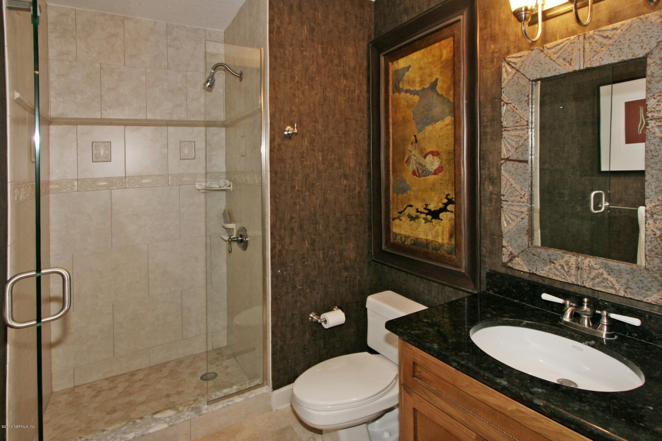 1305 Seminole Road Atlantic Beach, FL 32233 - Photo 17 of 34 bathroom2