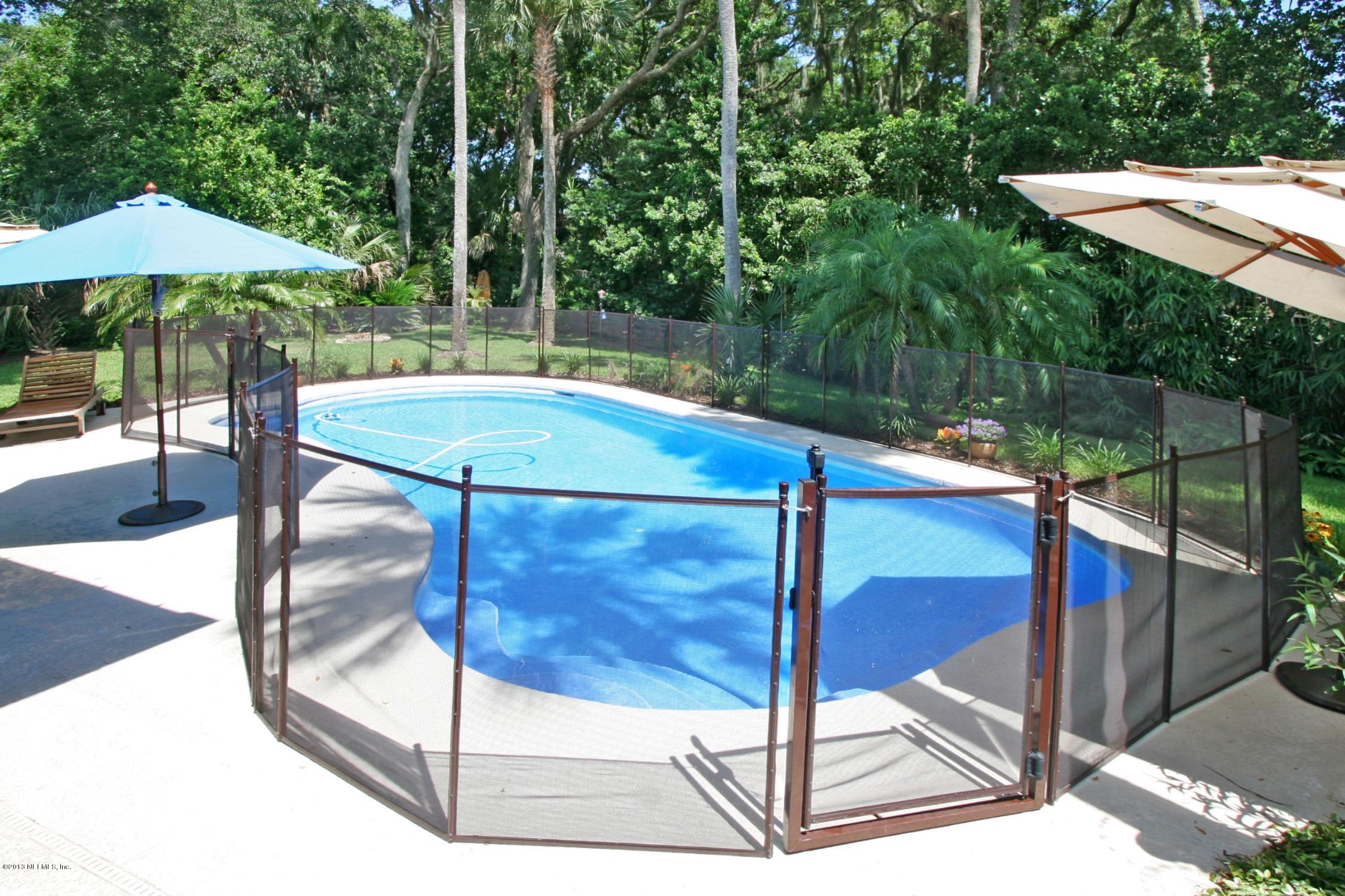 1305 Seminole Road Atlantic Beach, FL 32233 - Photo 26 of 34 pool
