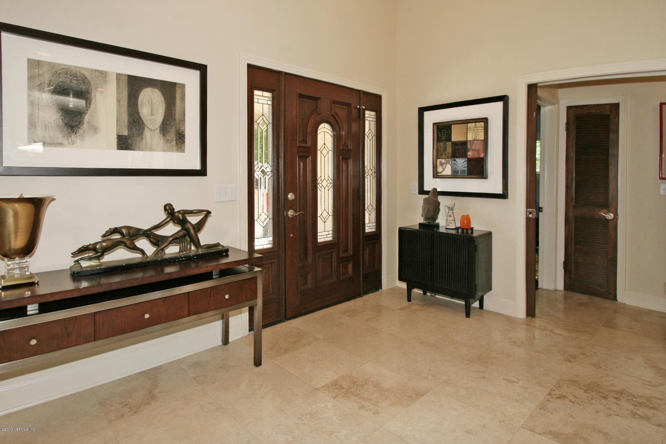 1305 Seminole Road Atlantic Beach, FL 32233 - Photo 3 of 34 foyer