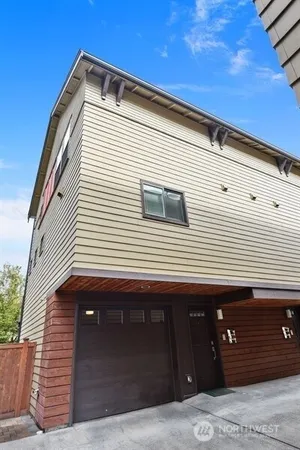 $3,300 | 2620 Northwest 57th Street, Unit B, Seattle, WA 98107