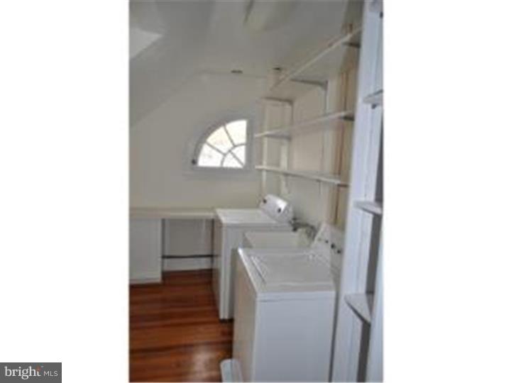 2315 Ridgeway Road Wilmington, DE 19805 - Photo 22 of 25 Laundry Room
