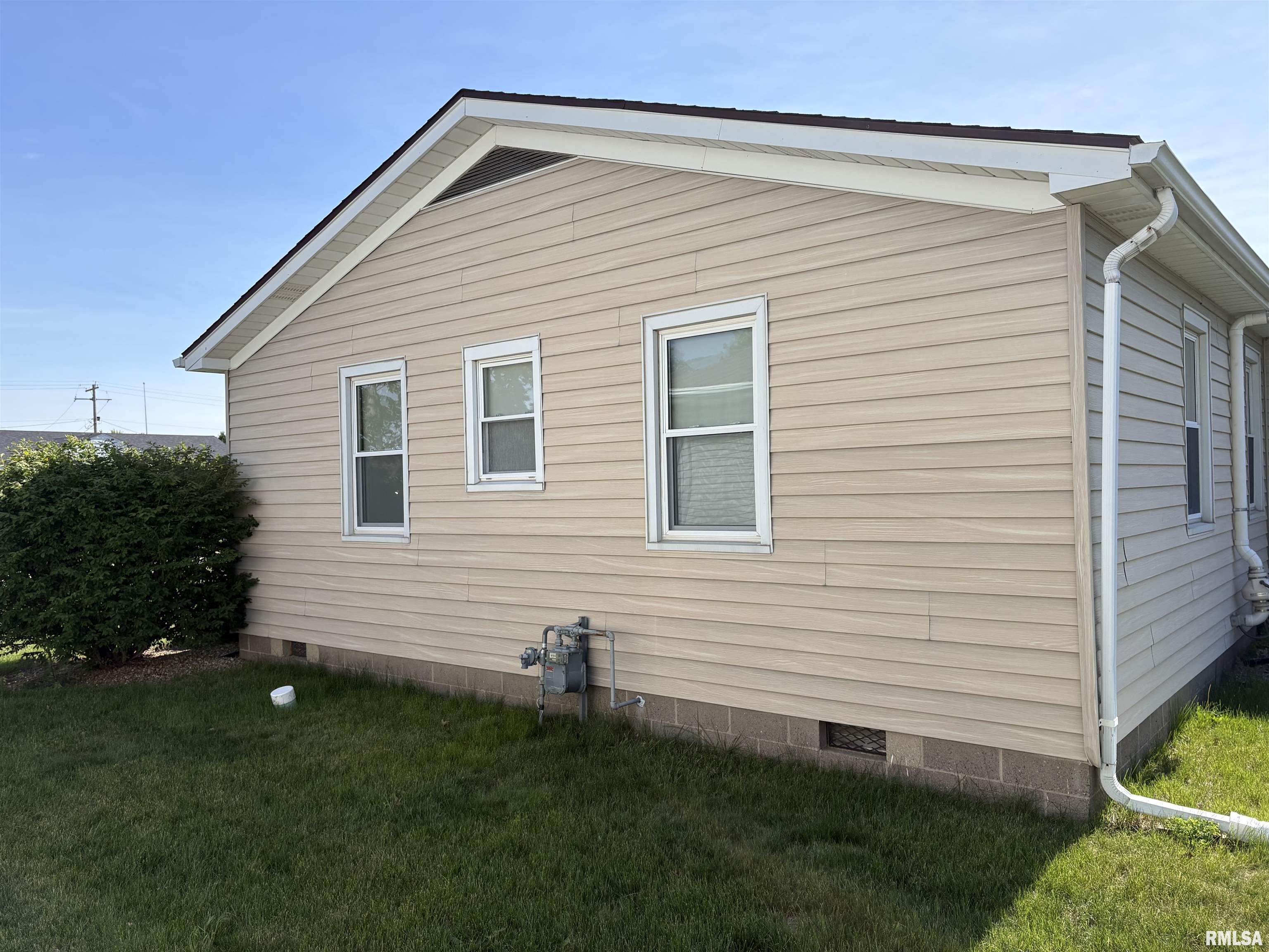 870 Park View Road Galesburg, IL 61401 - Photo 11 of 60