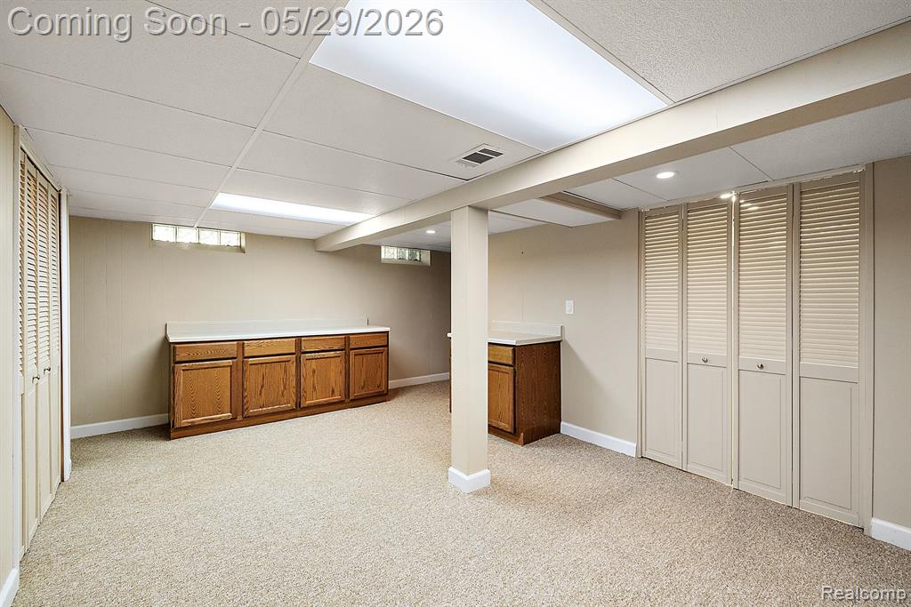 2546 Dorchester Road Birmingham, MI 48009 - Photo 33 of 48