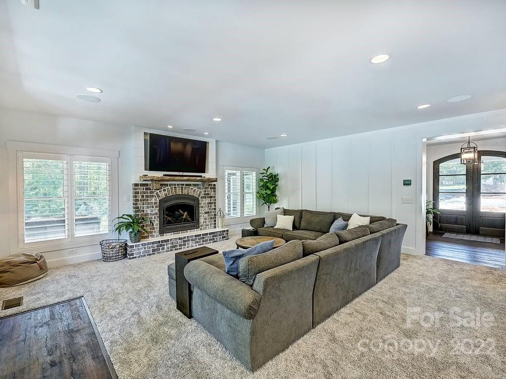 668 Faith Road Mooresville, NC 28115 - Photo 8 of 45 Gallery Image 8