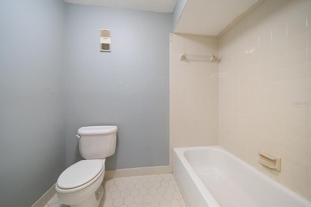 700 Starkey Road, Unit 1111 Largo, FL 33771 - Photo 26 of 38