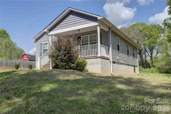 $295,000 | 419 North Academy Street, Mooresville, NC 28115