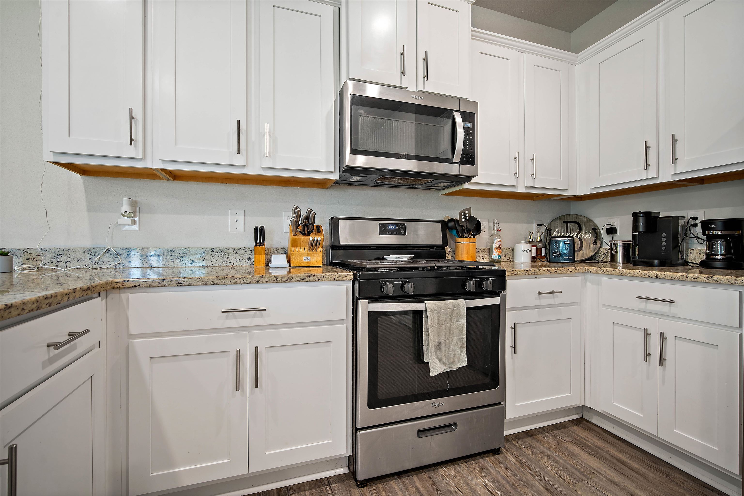 24341 Alydar Loop Daphne, AL 36526 - Photo 11 of 45 Kitchen