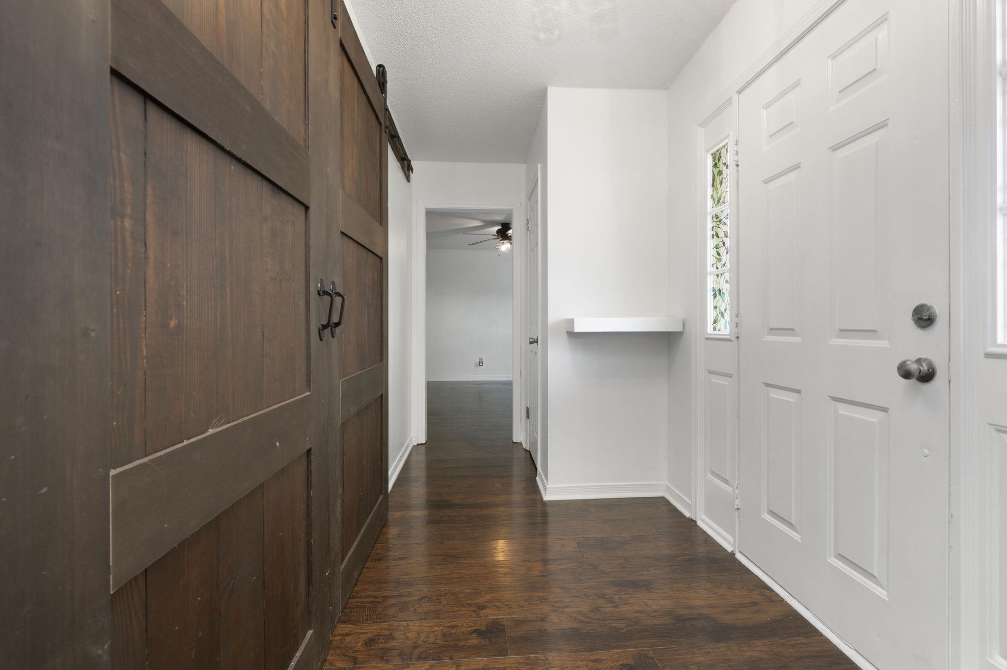 10670 Jeff Hamilton Road Mobile, AL 36695 - Photo 15 of 43 Entrance Foyer