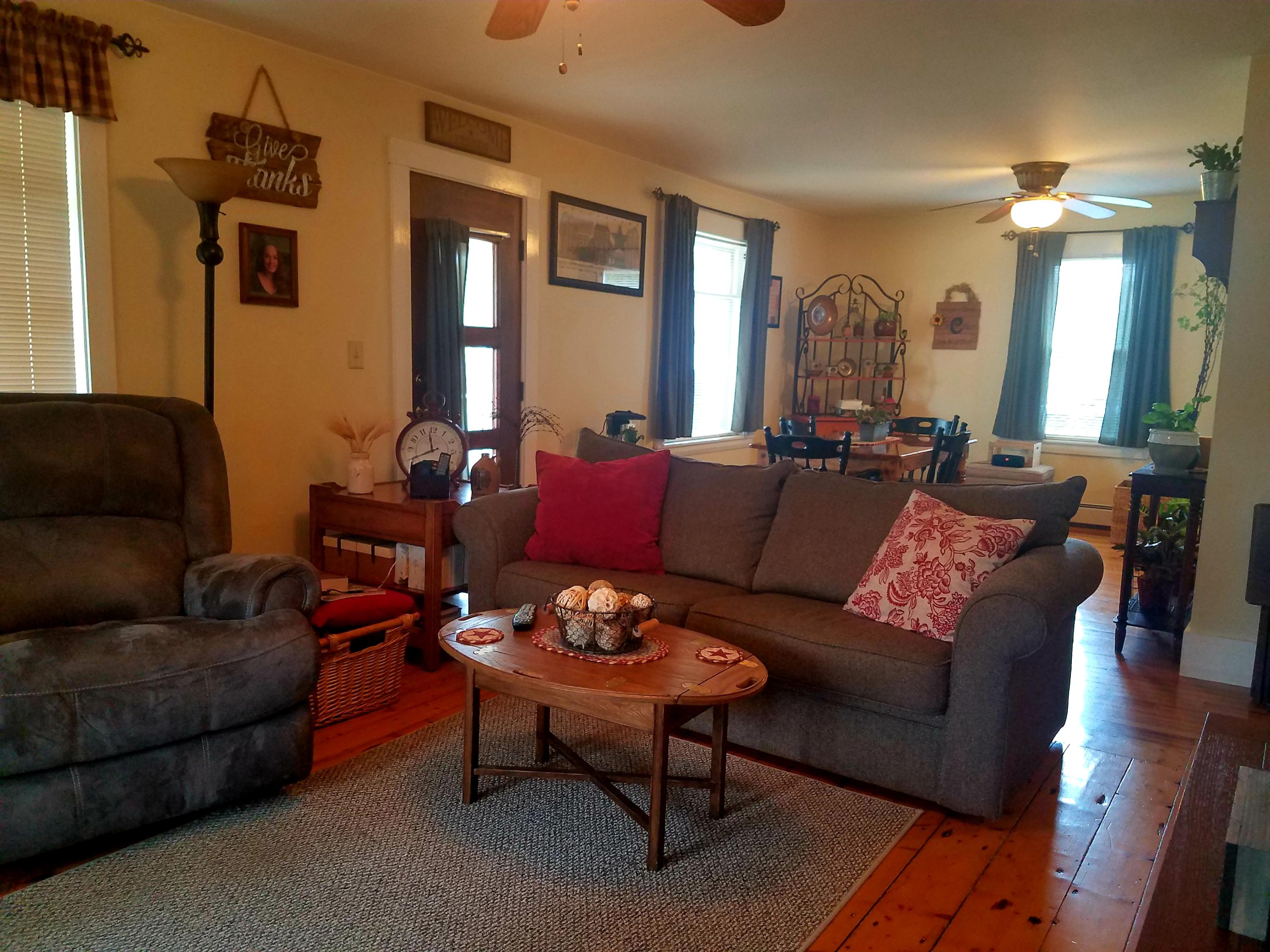 39 Lebanon Road Winterport, ME 04496 - Photo 10 of 19 Living Room