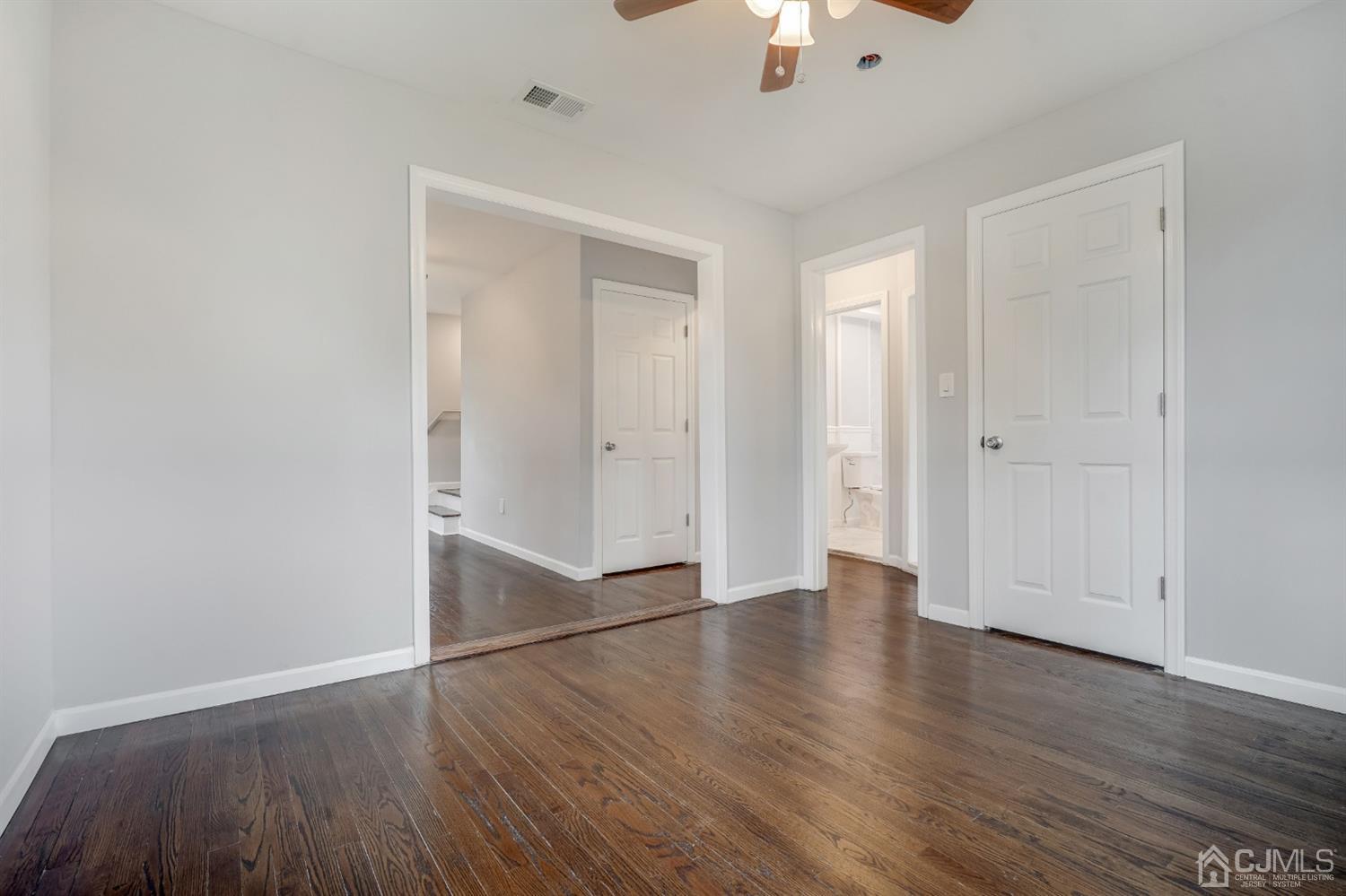 465 Inman Avenue Colonia, NJ 07067 - Photo 11 of 27 Gallery Image 11