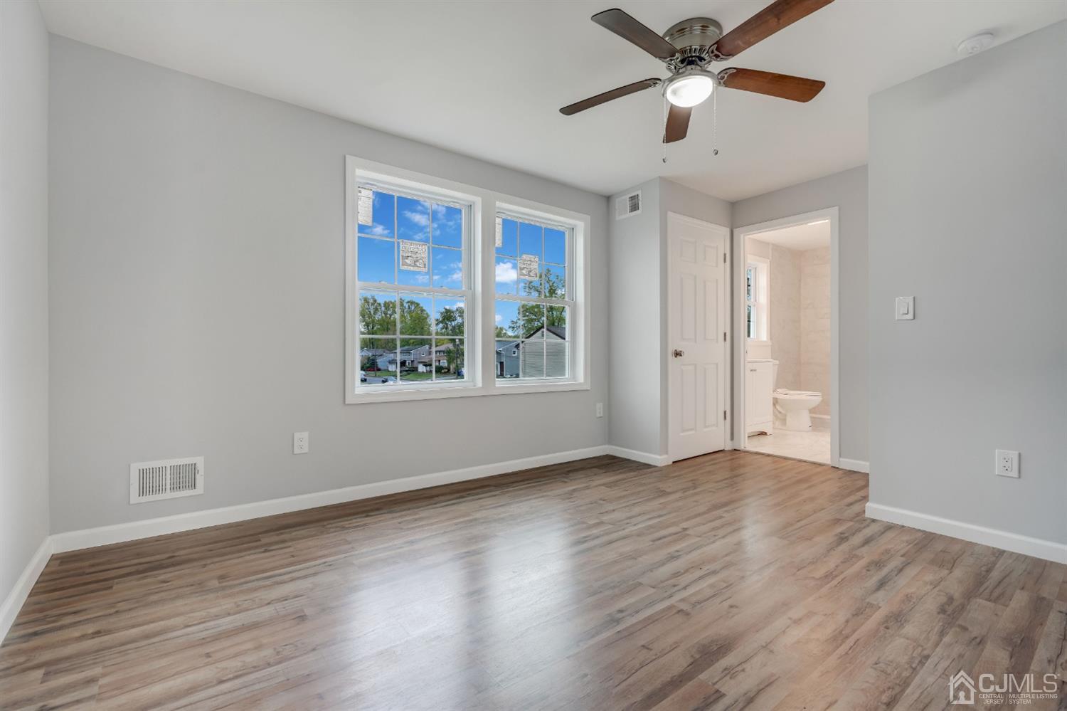 465 Inman Avenue Colonia, NJ 07067 - Photo 21 of 27 Gallery Image 21