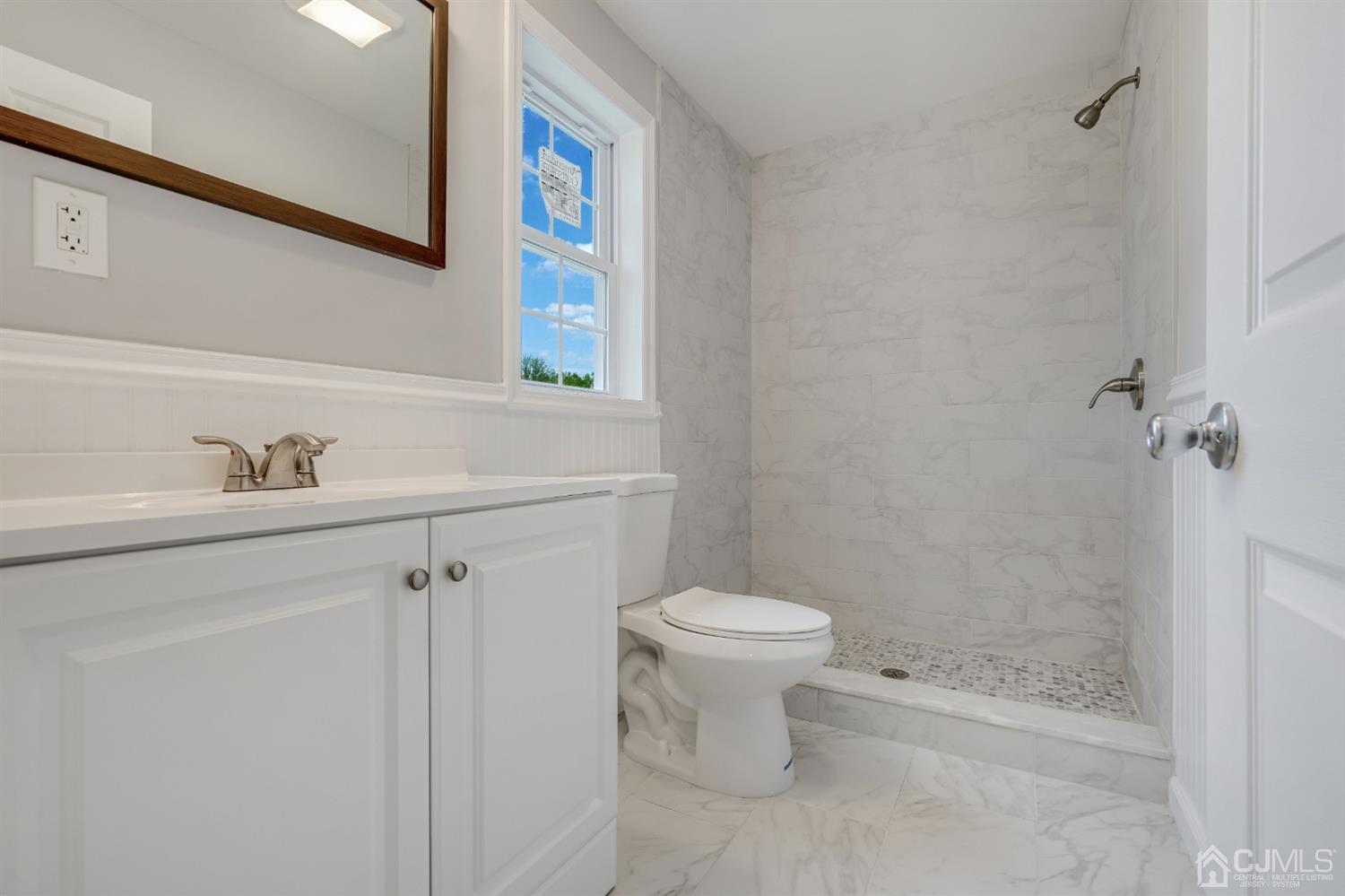465 Inman Avenue Colonia, NJ 07067 - Photo 23 of 27 Gallery Image 23