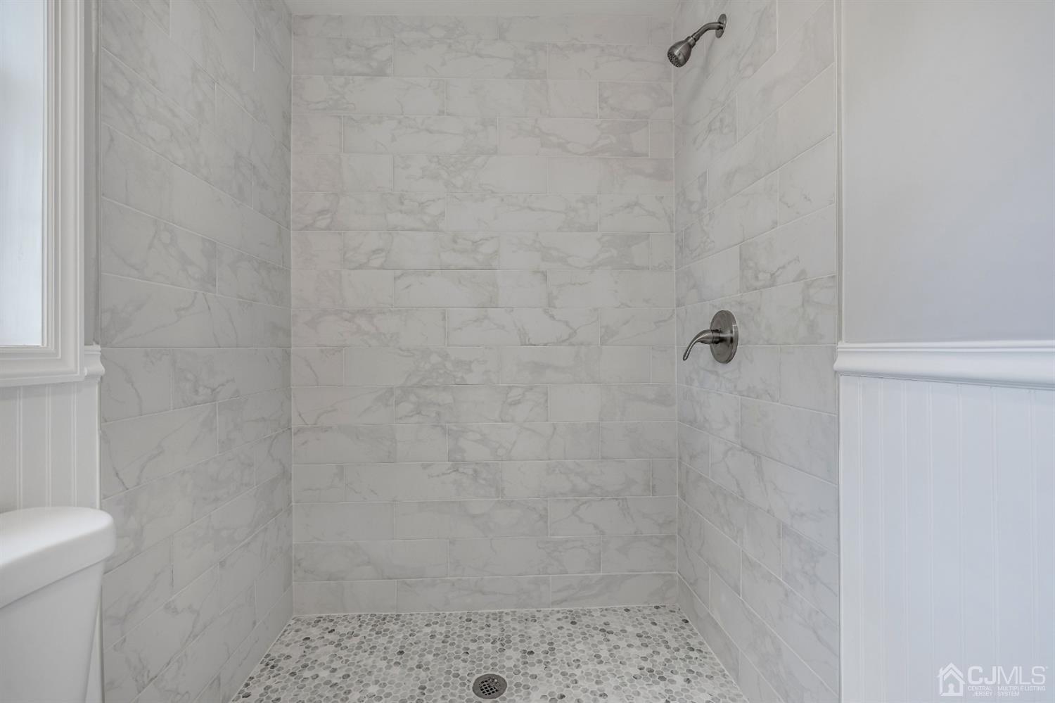 465 Inman Avenue Colonia, NJ 07067 - Photo 24 of 27 Gallery Image 24