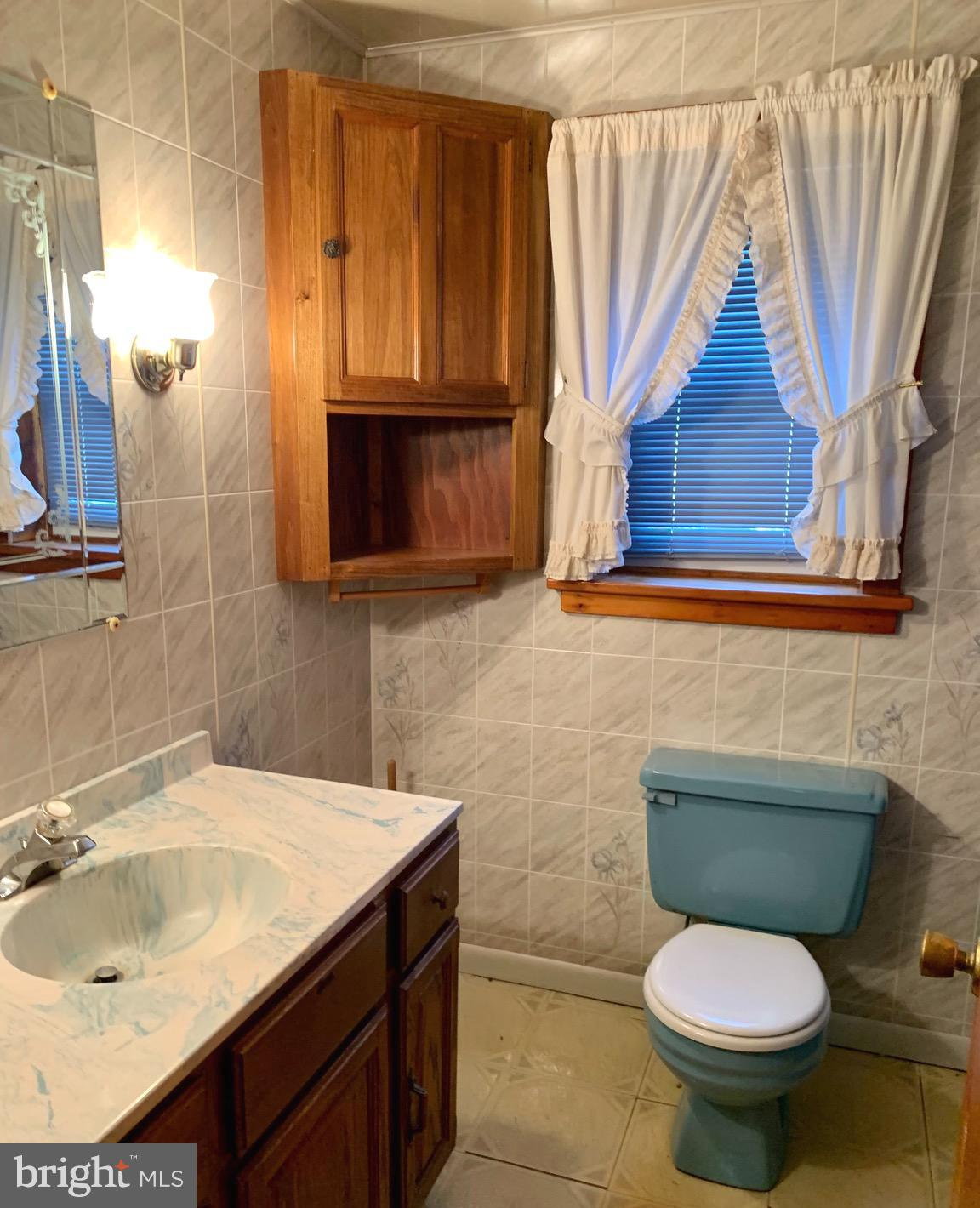 11350 Baker Road Keymar, MD 21757 - Photo 34 of 102 first floor bath