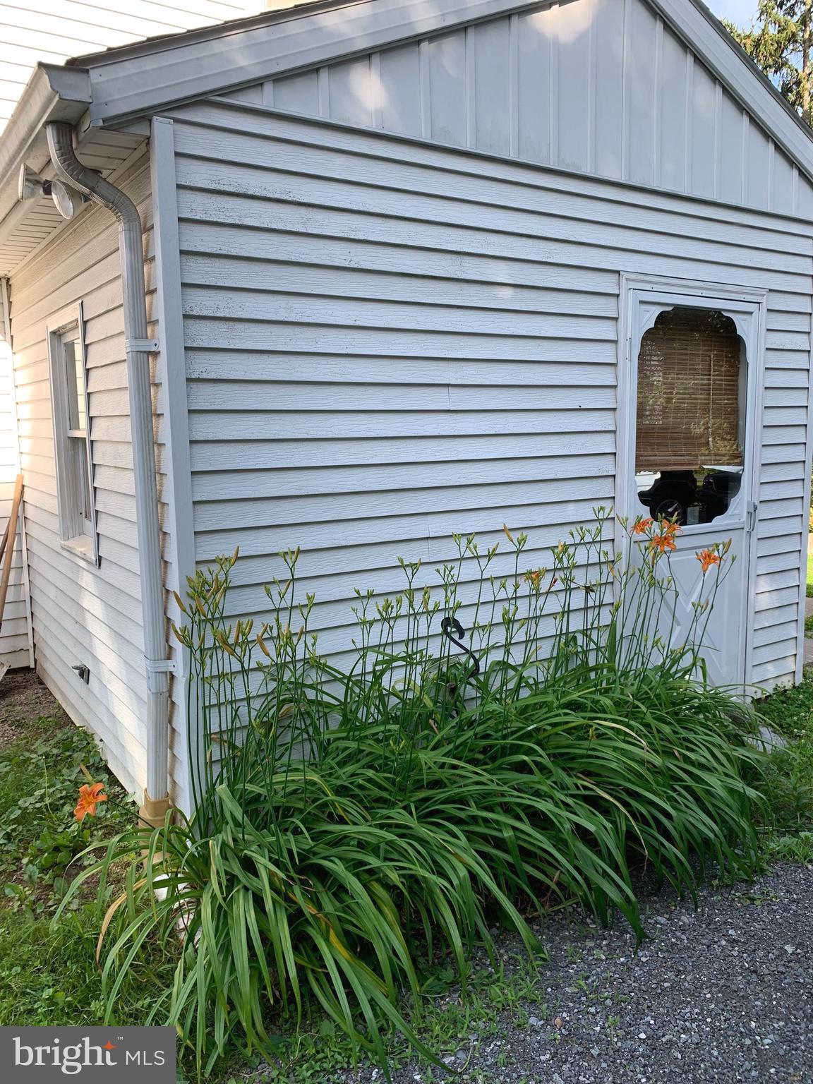 11350 Baker Road Keymar, MD 21757 - Photo 70 of 102 enclosed porch /mud rm/sun rm