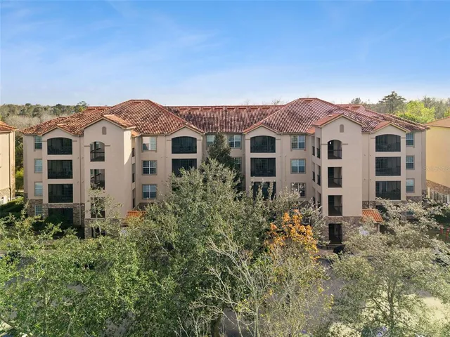 $195,000 | 8010 Tuscany Way, Unit 5101, Davenport, FL 33896