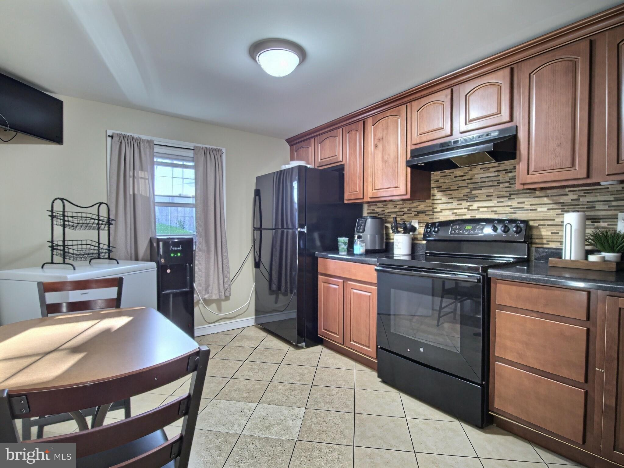 623 North 11th Street Reading, PA 19604 - Photo 12 of 26 Gallery Image 12