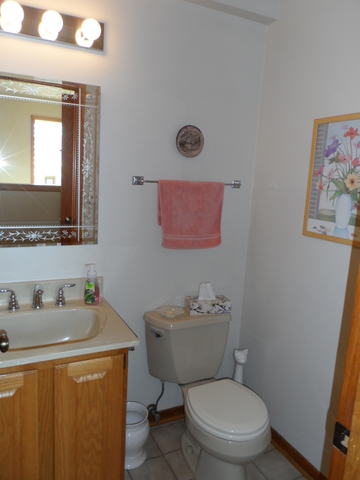 214 Florence Road Inverness, IL 60010 - Photo 16 of 25