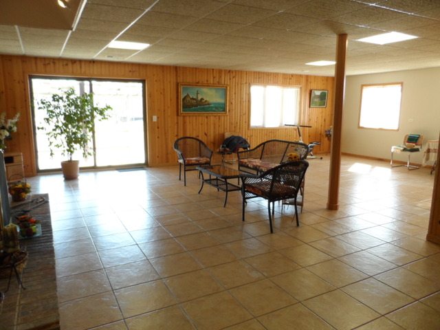 214 Florence Road Inverness, IL 60010 - Photo 18 of 25