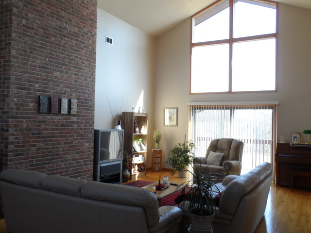 214 Florence Road Inverness, IL 60010 - Photo 6 of 25