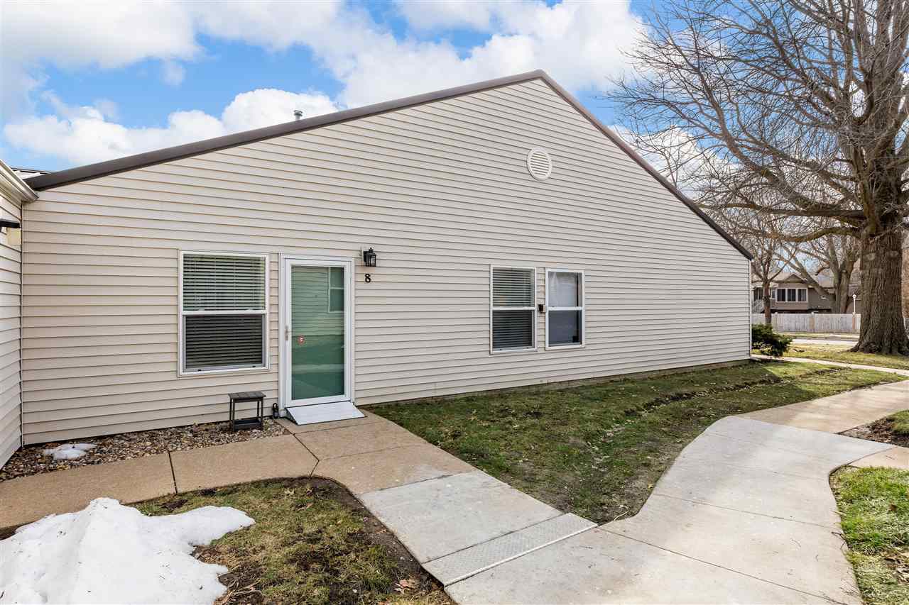 1220 Village Road, Unit 8 Iowa City, IA 52240 - Photo 1 of 23 Gallery Image 1