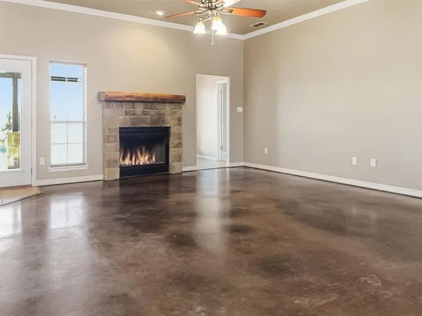 en view of an empty room