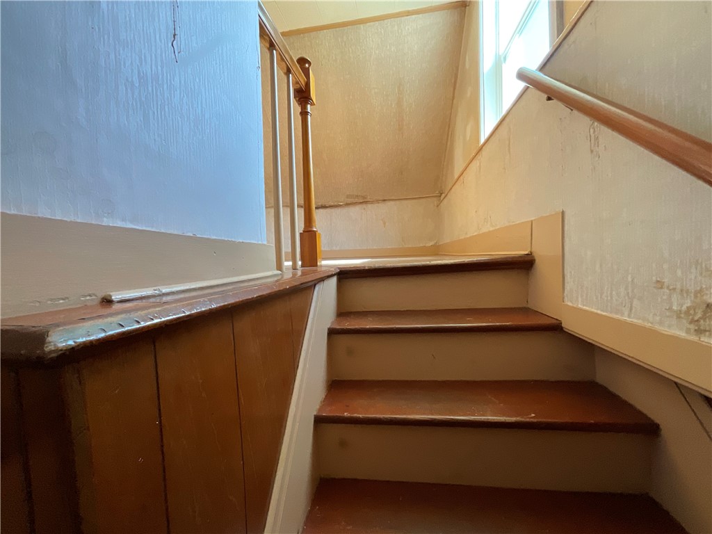 1261 Plainfield Pike Coventry, RI 02827 - Photo 13 of 35