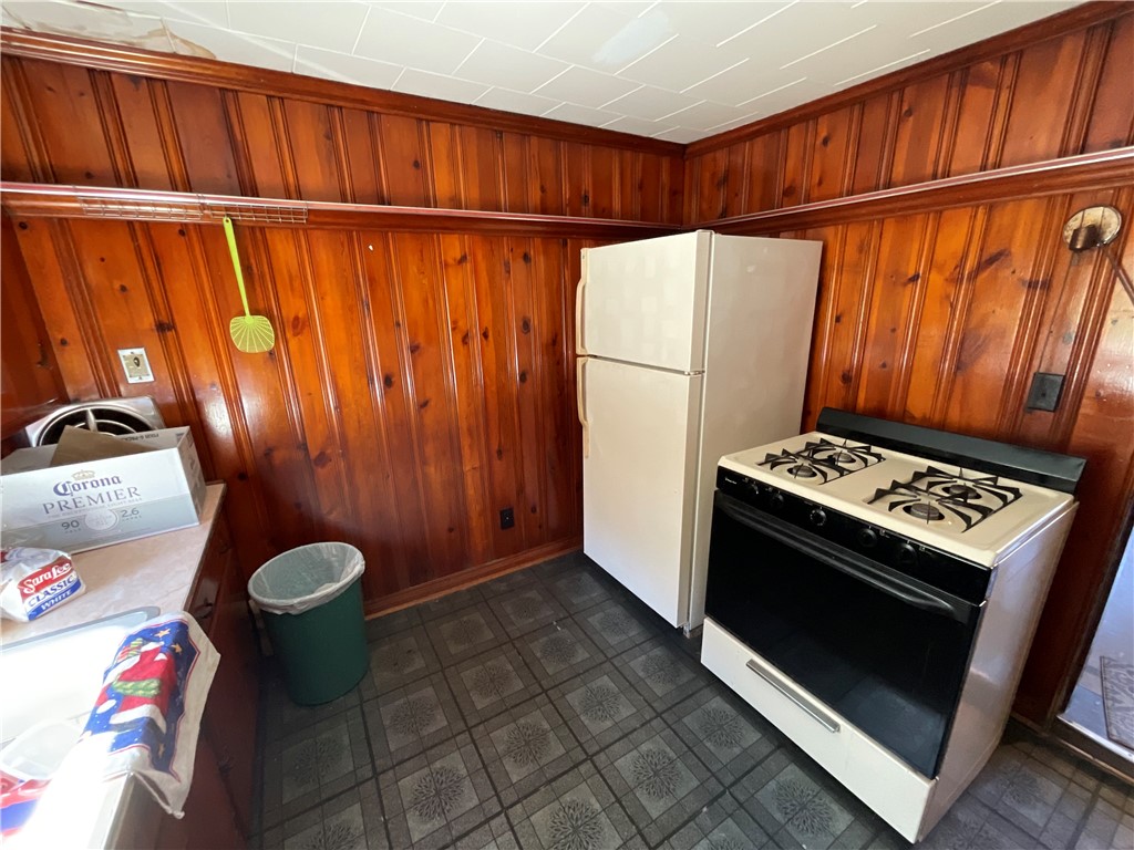 1261 Plainfield Pike Coventry, RI 02827 - Photo 28 of 35