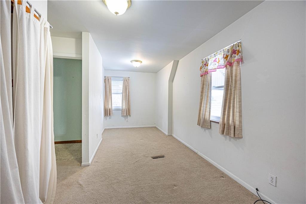 2339 Freeport Road New Kensington, PA 15068 - Photo 25 of 31