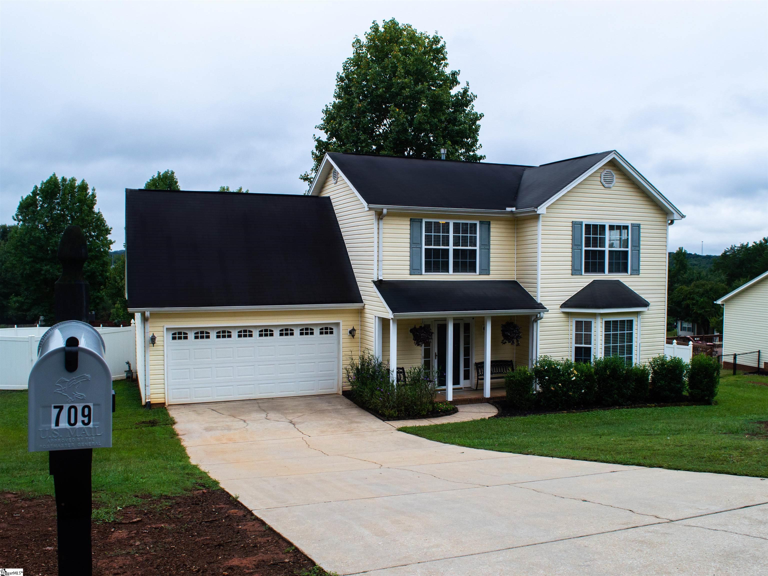709 Canton Court Greer, SC 29651 - Photo 1 of 19 Gallery Image 1