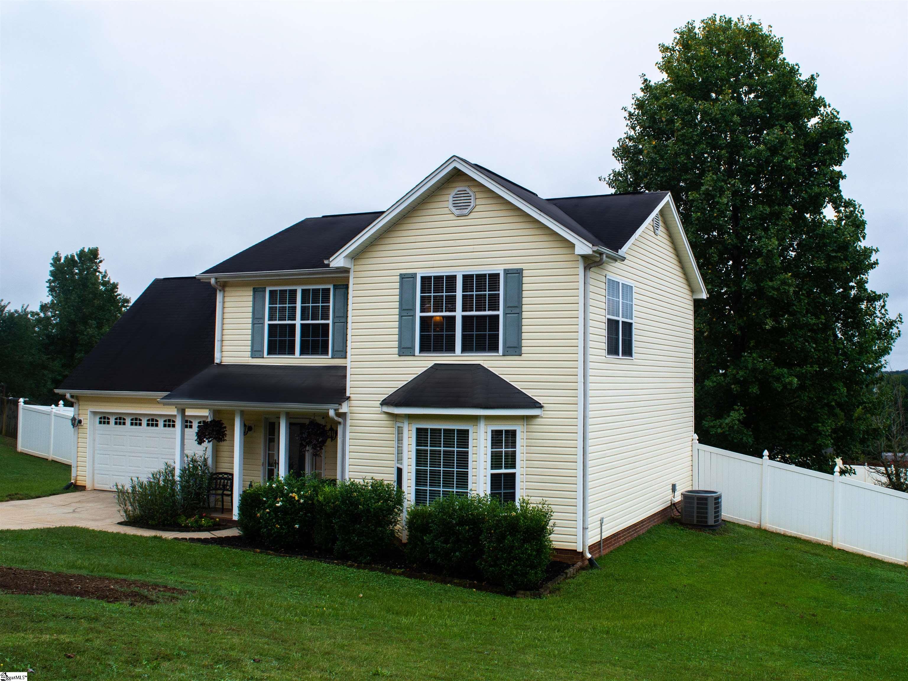 709 Canton Court Greer, SC 29651 - Photo 2 of 19 Gallery Image 2