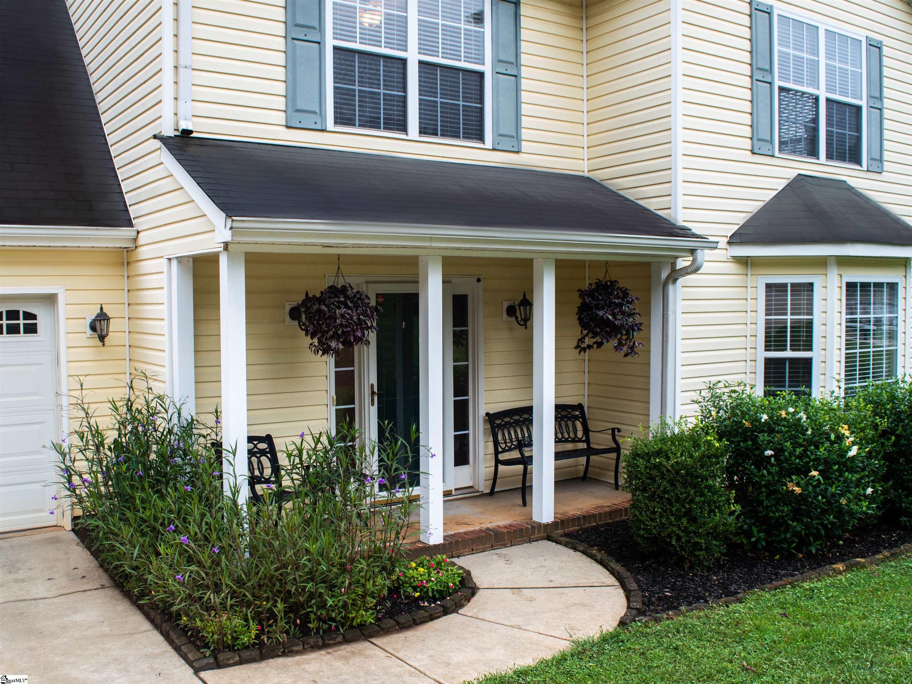 709 Canton Court Greer, SC 29651 - Photo 3 of 19 Gallery Image 3