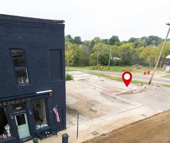 $50,000 | 124 North Commercial Street, Crocker, MO 65452