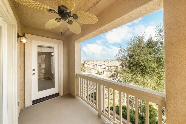 $820,000 | 26640 Via Bellazza, Valencia, CA 91381