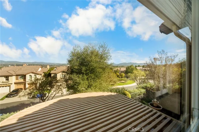 $820,000 | 26640 Via Bellazza, Valencia, CA 91381