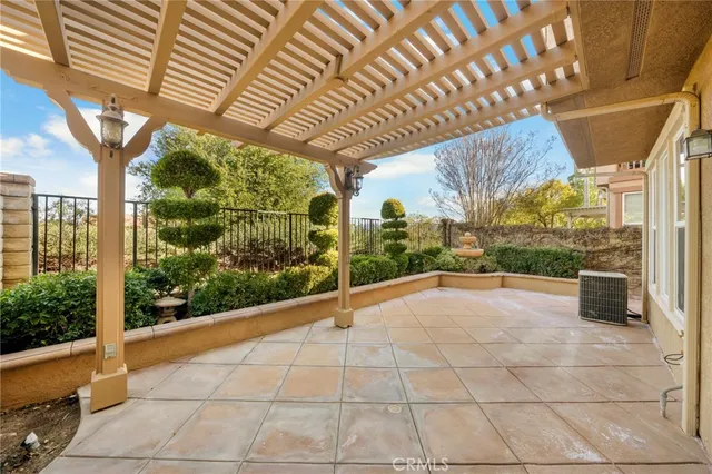 $820,000 | 26640 Via Bellazza, Valencia, CA 91381
