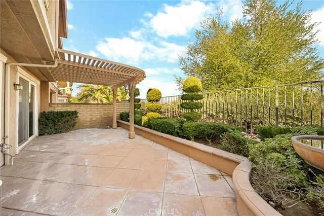 $820,000 | 26640 Via Bellazza, Valencia, CA 91381