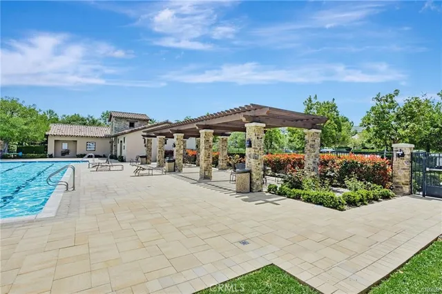 $820,000 | 26640 Via Bellazza, Valencia, CA 91381