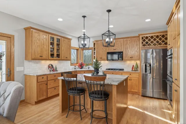 $825,000 | 26415 Wyldewood Drive, Webster, MN 55088