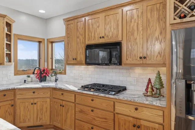 $825,000 | 26415 Wyldewood Drive, Webster, MN 55088