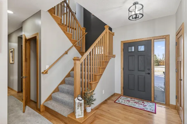 $825,000 | 26415 Wyldewood Drive, Webster, MN 55088